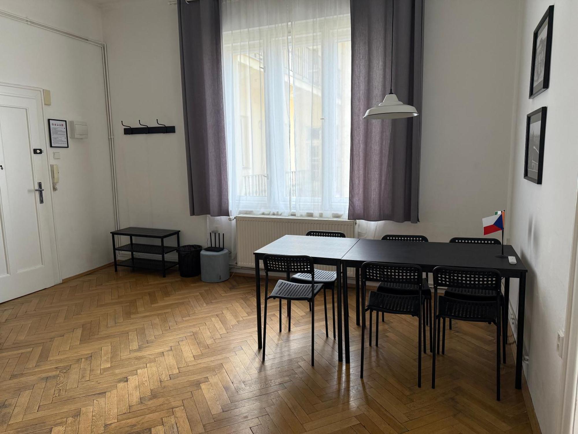 Castle View Apartment — Photos 3